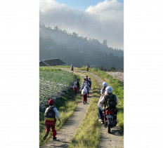 Raising hope in Nepal Van Java with Bakti BUMN – PNM volunteers