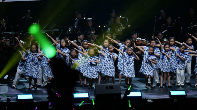 Cute fest: One hundred young singers from The Resonanz Children’s Choir take to the stage to sing the Indonesian version of famed anime Crayon Shin-Chan during the Anime Symphony: Resonance on June 8, 2024 in Jakarta. (Courtesy of Jakarta Concert Orchestra)