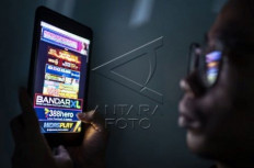 Up the stake against gambling