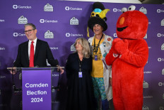  Labour sweeps to power as Sunak concedes election