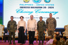 (L-R) Philippine Army Major General and Balikatan Director Marvin Licudine, US Ambassador to the Philippines MaryKay Carlson, Philippine Defence Secretary Gilberto Teodoro, Armed Forces of the Philippines Chief of Staff General Romeo Brawner, and Commander of the US First Marine Expeditionary Force Lieutenant General Michael Cederholm pose for a photo during the closing ceremony of US-Philippines Balikatan joint military exercise at Camp Aguinaldo in Quezon City, metro Manila on May 10, 2024. 
