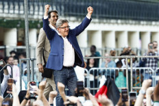 French leftist leader Melenchon says left 'ready to govern'