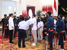 President Joko “Jokowi“ Widodo (left) receives the Indonesian Amputee Soccer (INAF) national team for the 2022 Amputee Soccer World Cup at the State Palace on Sept. 21, 2022. The event was held in Istanbul, Turkey, from Sept. 20 to Oct. 9, 2022.