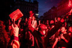 Young people rage against far right in France