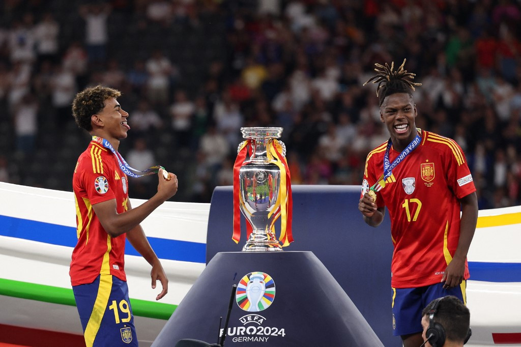 Spain Wing Wizards Williams And Yamal Inspire Euro 2024 Triumph ...