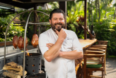 Chef Blake takes Mozaic guests on an enchanting culinary journey