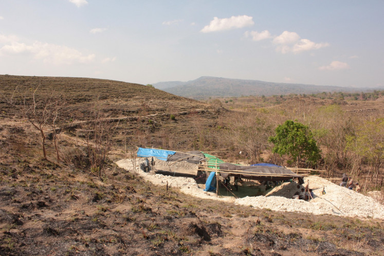 An excavation at the Mata Menge site in the So'a Basin in Flores, East Nusa Tenggara (NTT) is seen in this 2014 photograph released on August 6, 2024. A fragment of the upper arm bone called the humerus belonging to an diminutive extinct human species called Homo floresiensis, dating to about 700,000 years ago, was discovered at the Mata Menge site in 2013.The humerus fragment was initially broken in several pieces and was not recognized as such until 2015 after it had been restored.