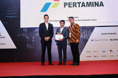 In Photo: Representing Pertamina, PIEDCC SVP Ignatius Sigit Pratopo receives the 2024 Enterprise Innovation Award during the AIBP Conference & Exhibition at the Ritz Carlton Mega Kuningan Ballroom in Jakarta on Aug. 6, 2024.