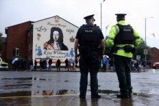 Britain readies huge police response to head off further riots this weekend