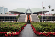 Protests erupt following House's attempt to overturn court rulings on Pilkada