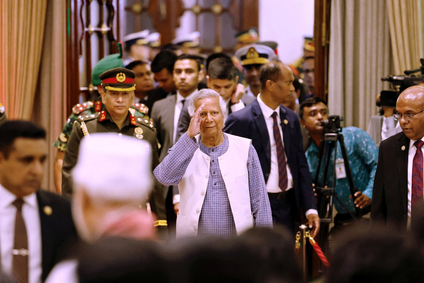 Yunus Bangladesh bisa berhenti karena kurangnya kemajuan reformasi – Asia & Pasifik