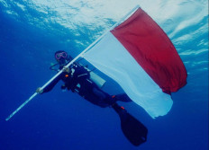 Sea change: Flying the red and white flag under the sea, Pertamina reinforces its work to preserve the marine ecosystem through nature conservation education and coral reef transplantation.
