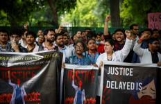 Doctors shout slogans during a protest in New Delhi, India on Aug. 19, 2024. demanding justice following the rape and murder of a trainee medic at a hospital in Kolkata.