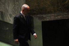 Legal threats close in on Netanyahu, could impact ongoing wars   