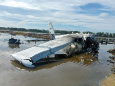 Authorities secure plane crash site in Gorontalo