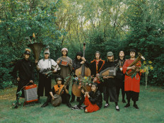 (Courtesy of HYUKOH, Sunset Rollercoaster)