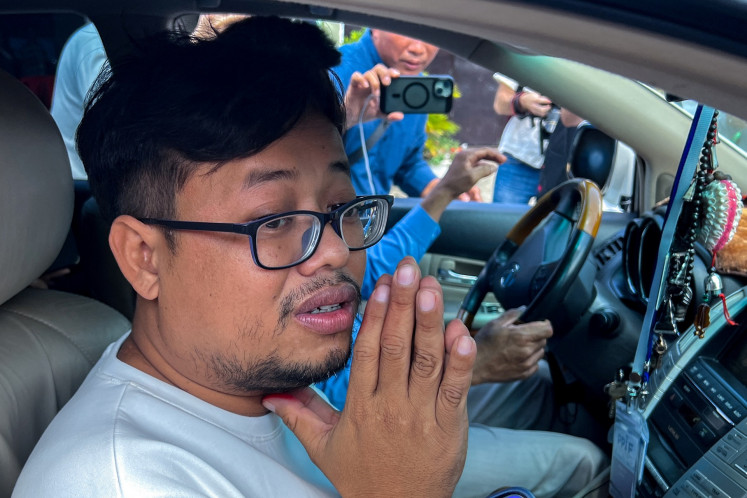 Voice of freedom: Mech Dara, an award-winning Cambodian journalist who was arrested on charges of inciting social unrest, speaks to members of the media on Oct. 24, 2024, as he leaves Kandal provincial prison on bail in Phnom Penh.