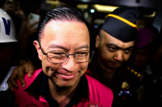 Ex-KPK officer urges suspect Thomas to name sugar import 'mafia'