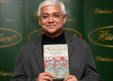 Indian author Ghosh wins top Dutch prize