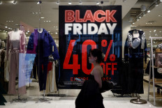 Inflation drives bargain hunt among Black Friday shoppers