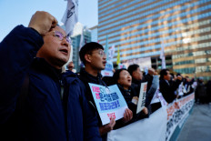 People rally calling for the expelling of South Korean President Yoon Suk Yeol, in Seoul on Dec. 4, 2024. 