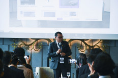 PT PLN Nusantara Power acting director of business development and commerce Dwi Hartono speaks at the Japan RE Invest Indonesia 2024 event on Nov. 27 at the Indonesian Embassy in Tokyo. (Courtesy of the Indonesian Embassy in Tokyo)