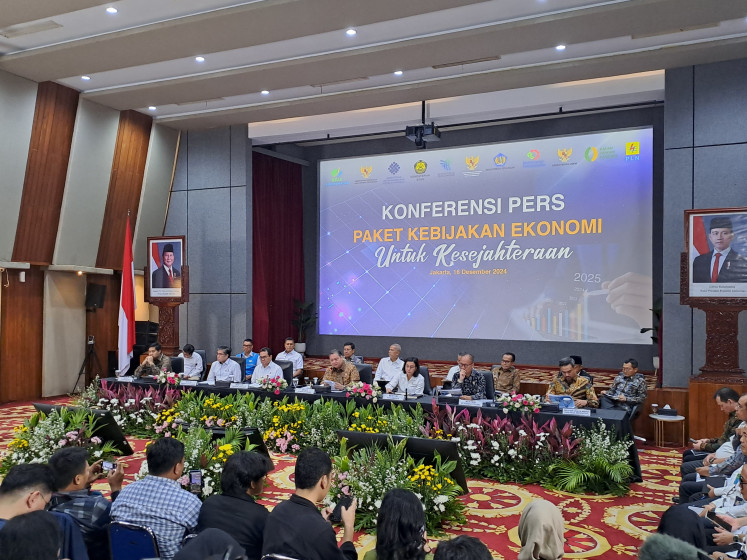High-ranking officials brief the press about the new economic stimuli intended to cushion the impact of an impending value-added tax (VAT) hike to 12 percent at the Office of the Coordinating Economic Minister in Jakarta on Dec. 16, 2024.
