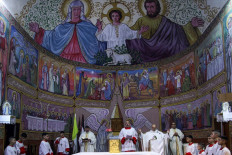 Gaza Christians pray for end of 'death and destruction'