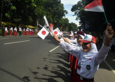 Giving cash to poor, rural families can help bring down child marriage