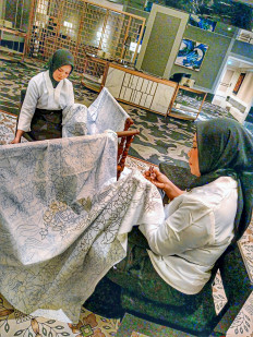 The future of batik: Crafting relevance in a modern world