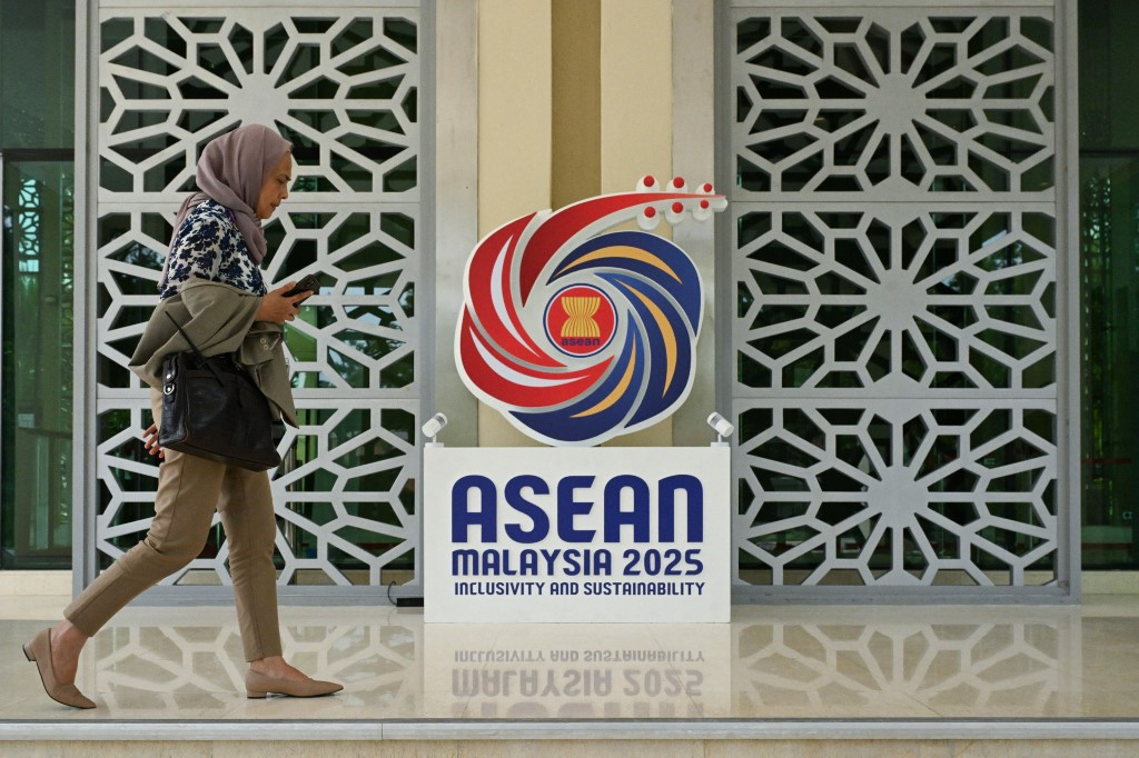 Myanmar Crisis and South China Sea Tensions Highlight ASEAN Ministers’ Retreat in Langkawi