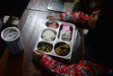 Dozens of students get food poisoning after consuming govt’s free meals