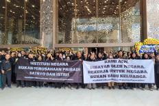 House Speaker calls for resolution of education ministry row