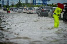 Transportation authorities on alert after Chinese New Year floods
