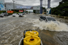 Tangerang evacuates hundreds as flooding hits homes, Soekarno-Hatta