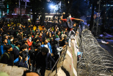 Discourse: A thin-skinned government is a danger to all