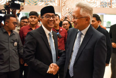 New science minister vows no increase in tuition fees