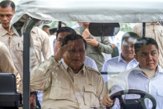 Prabowo calls for unity in regional retreat