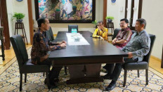 Former president Jokowi holds meeting with Prabowo's brother