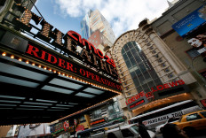 An exterior shot of cinemas in Times Square in New York on October 18, 2006.