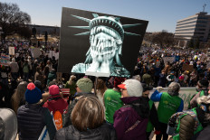 Killing trade together