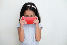 Child online safety rule lacks clarity, safeguards, observers say