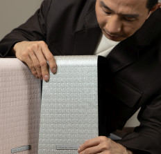 Indonesian fashion designer Hian Tjen adds a stylish touch to coffee culture with his premium leather sleeves for the Never Ordinary Device (NOD) capsule machines. The sleeves feature a monogram of the letters “H” and “N”, representing Hian Tjen and NOD.