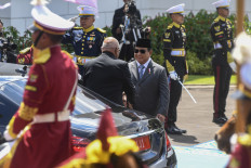 President Prabowo Subianto welcomes Fijian Prime Minister Sitiveni Rabuka at the State Palace in Jakarta on April 24. Rabuka visited Indonesia to improve bilateral ties and cooperation in agriculture, defense and education.