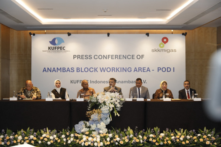 SKK Migas head Djoko Siswanto (third left) and executives from the Kuwait Foreign Petroleum Exploration Company (KUFPEC) address a joint press conference in Jakarta on May 15, 2025, about a plan to develop the Anambas Block in the Natuna Sea.