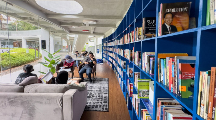 People read at Martha Tiahahu Literacy Park in Blok M, South Jakarta in this undated photo.