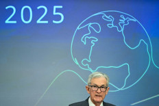 US Fed set to hold rates steady in the face of Trump pressure