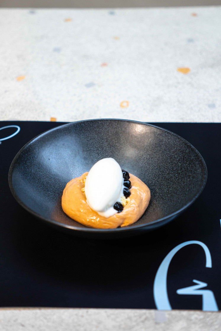 Thai Tea Bobba, Chef Arnold’s closing dessert, combines ice cream, crème fraîche and brown sugar boba.