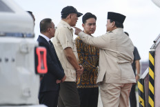 President Prabowo Subianto (right) speaks with Vice President Gibran Rakabuming Raka (second right), Defense Minister Sjafrie Sjamsoeddin (second left) and Deputy House Speaker Sufmi Dasco Ahmad prior to his departure for Saudi Arabia at Halim Perdanakusuma Air Force Base, Jakarta, on July 1. President Prabowo traveled to Saudi Arabia to discuss Hajj organization and the proposed development of an Indonesian Hajj village in Mecca, followed by a visit to Brazil to attend the BRICS Summit.