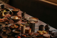 Vinyl, cocktails and an eight-course Japanese feast in a Senopati gem